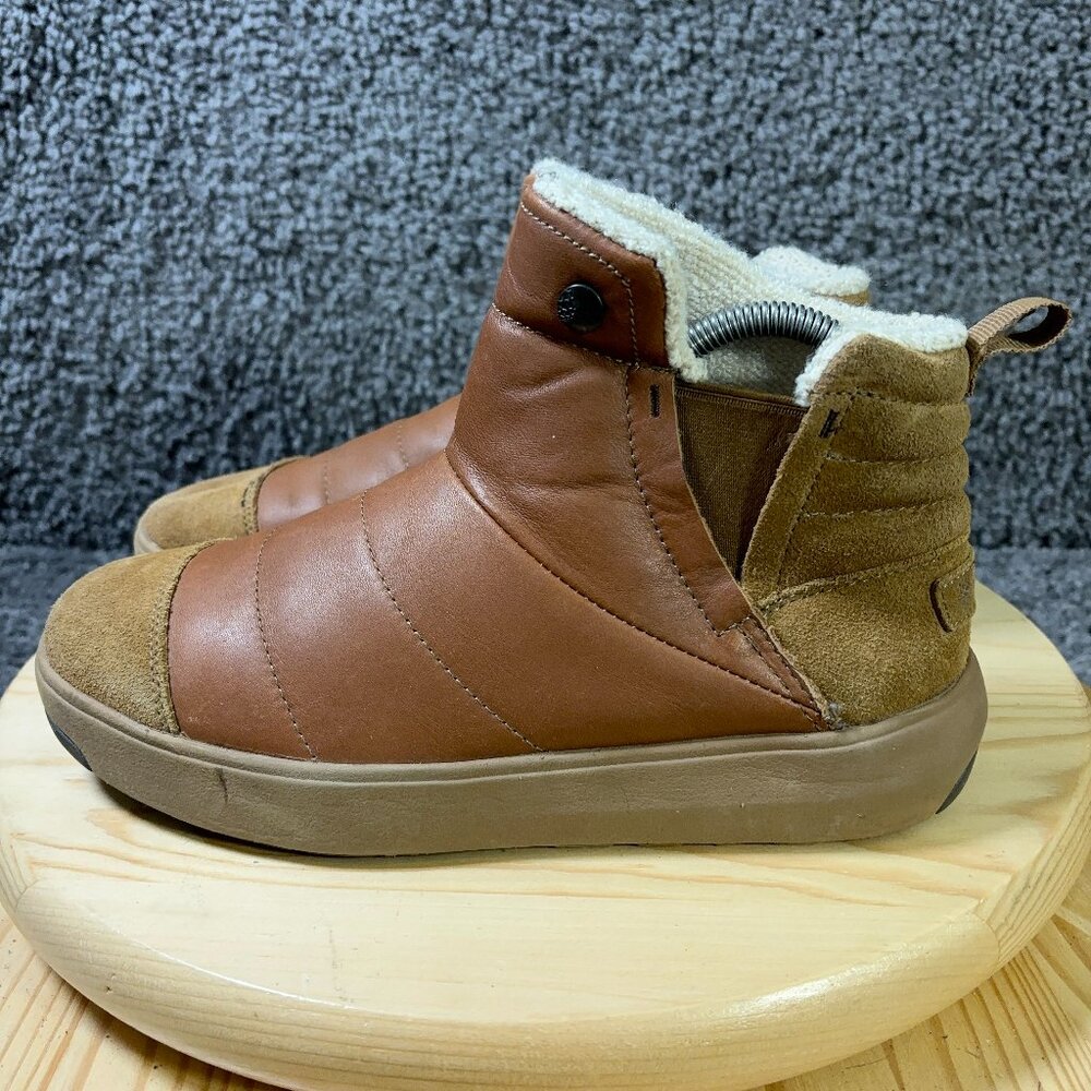 Stio Colter Boots Women Size 7.5 Brown Suede Leather Slip On Fleece Lined Bootie